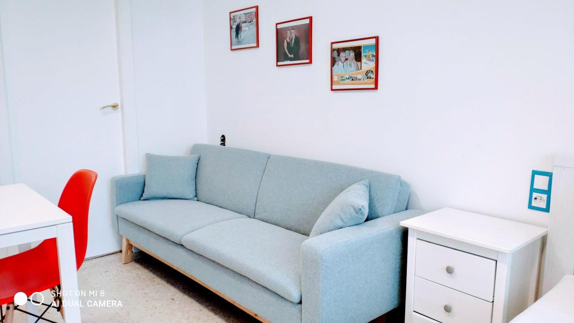 Hostal Estudios Badalona Luaran gambar