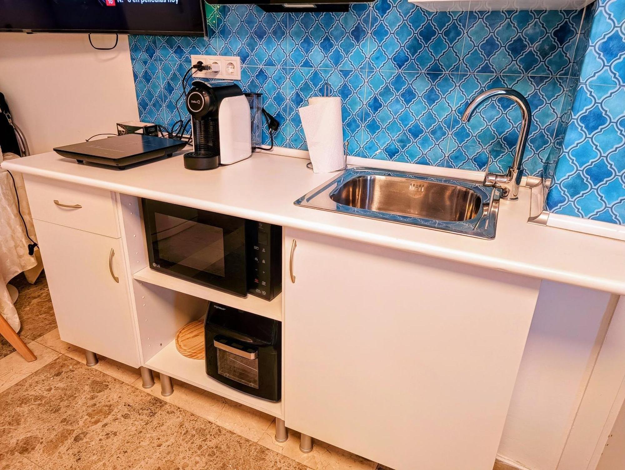 Hostal Estudios Badalona Luaran gambar
